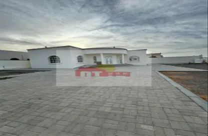 Terrace image for: Villa - 3 Bedrooms - 5 Bathrooms for rent in Al Dhait South - Al Dhait - Ras Al Khaimah, Image 1