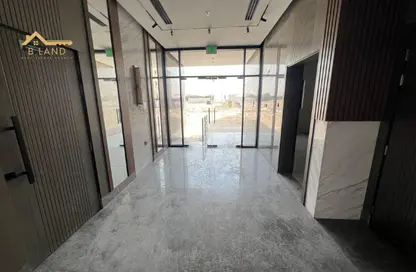 Apartment - 1 Bedroom - 2 Bathrooms for rent in AlFalah - Muwaileh Commercial - Sharjah