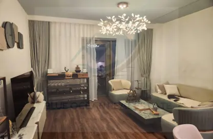 صورة لـ غرفة المعيشة شقة - غرفة نوم - 1 حمام للايجار في صيف - جريك بيتش - ميناء خور دبي (ذا لاجونز) - دبي ، صورة رقم 1