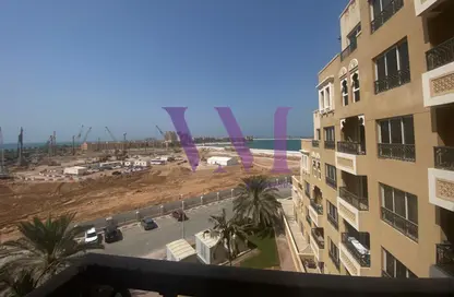 شقة - غرفة نوم - 2 حمامات للبيع في كهرمان - باب البحر - جزيرة المرجان - رأس الخيمة