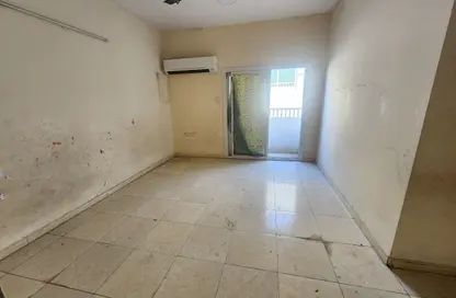 شقة - غرفة نوم - 1 حمام للايجار في طريق فاير ستاشن - مويلح - الشارقة