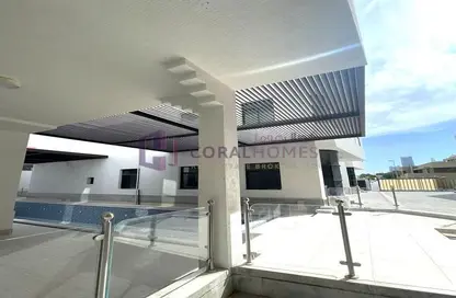 فيلا - 5 غرف نوم - 6 حمامات للايجار في جميرا 1 - الجميرا - دبي