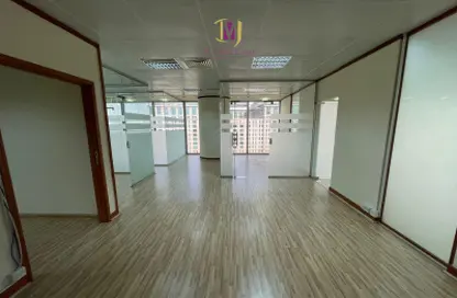 مكتب - استوديو - 1 حمام للايجار في برج الصقر للأعمال - شارع الشيخ زايد - دبي