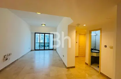 Apartment - 2 Bedrooms - 1 Bathroom for rent in Al Meraikhi Tower - Sheikh Zayed Road - Dubai