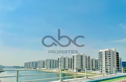 Apartment - 3 Bedrooms - 3 Bathrooms for sale in Waters Edge - Yas Island - Abu Dhabi