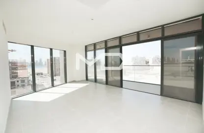 Empty Room image for: Apartment - 2 Bedrooms - 4 Bathrooms for sale in Soho Square - Saadiyat Island - Abu Dhabi, Image 1