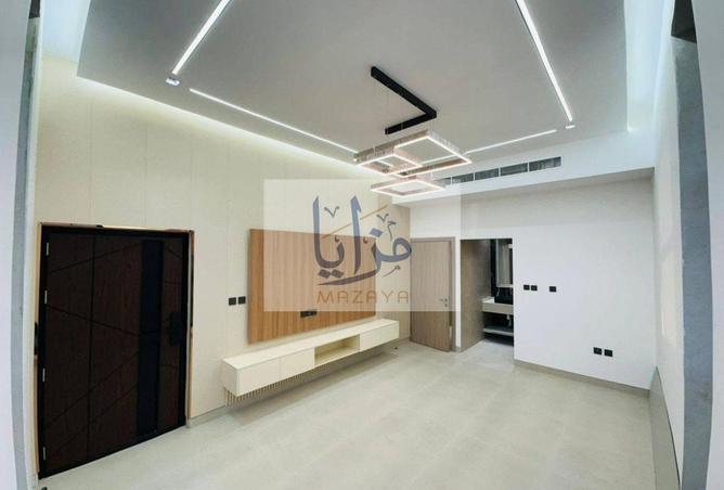 16015051 - Property Image 2