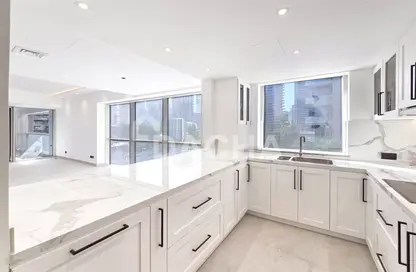 Apartment - 3 Bedrooms - 4 Bathrooms for sale in Marina Tower - Dubai Marina - Dubai