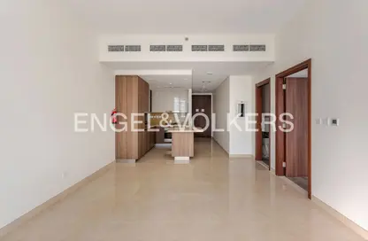 Apartment - 1 Bedroom - 2 Bathrooms for rent in Imperial Avenue - Downtown Dubai - Dubai