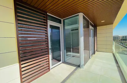Apartment - 2 Bedrooms - 4 Bathrooms for rent in Raha Views - Al Raha Beach - Abu Dhabi