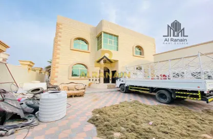 Villa - 4 Bedrooms - 6 Bathrooms for rent in Ramlat Zakher - Zakher - Al Ain