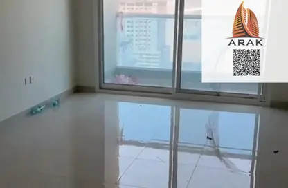 شقة - 2 غرف نوم - 2 حمامات للايجار في برج سكاي جاردنز - العامرة - عجمان