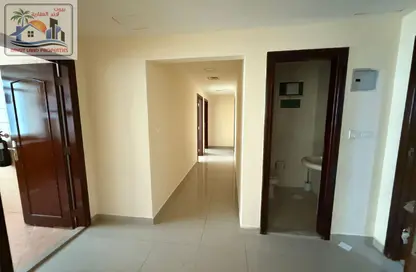 Apartment - 2 Bedrooms - 2 Bathrooms for rent in Al Khan - Sharjah