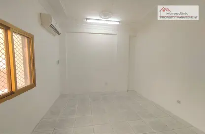 Empty Room image for: Apartment - 2 Bedrooms - 1 Bathroom for rent in Hadbat Al Zafranah - Muroor Area - Abu Dhabi, Image 1