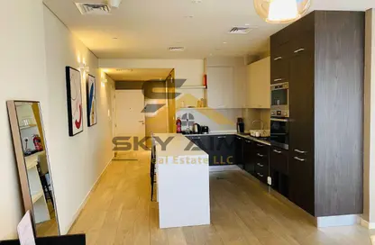 Compound - 1 Bedroom - 2 Bathrooms for rent in Park View Tower - Jumeirah Village Circle - Dubai