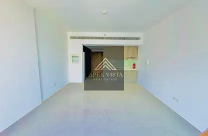 شقة - 1 حمام للايجار في زهور 2 - الزاهية - تجارية مويلح - الشارقة شقة - 1 حمام للايجار في زهور 2 - الزاهية - تجارية مويلح - الشارقة