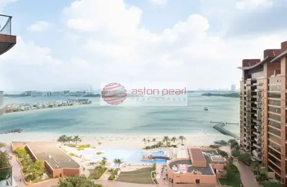 Water View image for: Apartment - 1 Bedroom - 2 Bathrooms for sale in Emerald - Tiara Residences - Palm Jumeirah - Dubai, Image 1