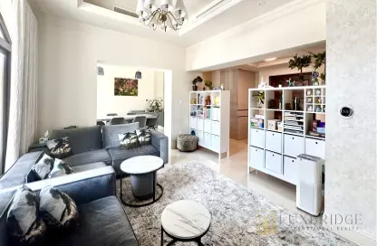 Apartment - 3 Bedrooms - 4 Bathrooms for sale in Golden Mile 9 - Golden Mile - Palm Jumeirah - Dubai