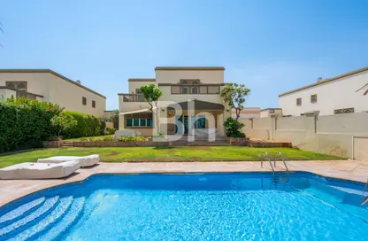 Villa - 4 Bedrooms - 5 Bathrooms for rent in Legacy - Jumeirah Park - Dubai