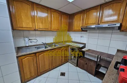 Apartment - 2 Bedrooms - 3 Bathrooms for rent in Al Taghreed Tower - Airport Road - Abu Dhabi