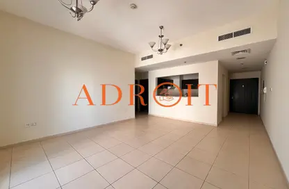 Apartment - 1 Bedroom - 1 Bathroom for rent in Mazaya 30 - Queue Point - Dubai Land - Dubai