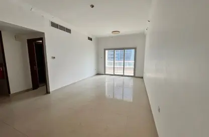 Apartment - 2 Bedrooms - 3 Bathrooms for sale in Ontario Tower - Business Bay - Dubai