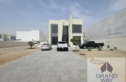 فيلا - 4 غرف نوم - 6 حمامات للايجار في العذبة - وادي العمردي - دبي