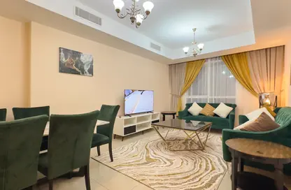 Apartment - 1 Bedroom - 2 Bathrooms for rent in Beach Tower 2 - Al Khan Lagoon - Al Khan - Sharjah