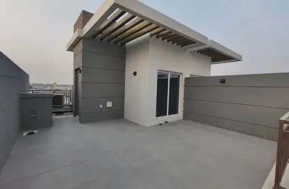 Townhouse - 3 Bedrooms - 4 Bathrooms for rent in Victoria 2 - Damac Hills 2 - Dubai