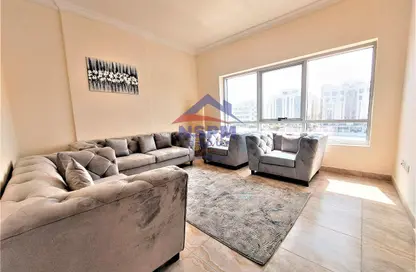 شقة - غرفة نوم - 1 حمام للايجار في شارع المطار - أبوظبي شقة - غرفة نوم - 1 حمام للايجار في شارع المطار - أبوظبي