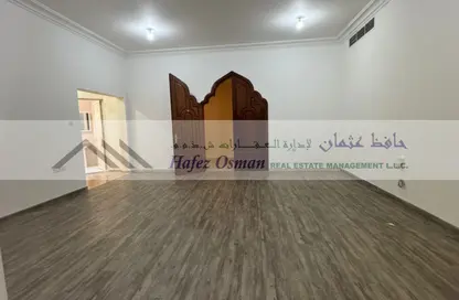 شقة - 2 غرف نوم - 1 حمام للايجار في منطقة بين الجسرين - أبوظبي