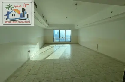 Apartment - 2 Bedrooms - 3 Bathrooms for rent in Al Ghanem Business Center - Al Majaz 3 - Al Majaz - Sharjah
