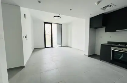 شقة - غرفة نوم - 2 حمامات للايجار في الطراز - حي نسيج - الجادة - الشارقة