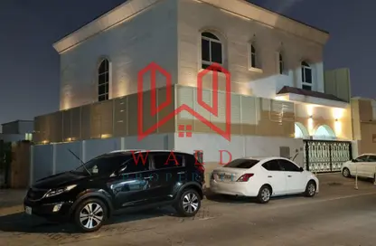 Villa - 4 Bedrooms - 6 Bathrooms for rent in Al Wahda Building - Port Saeed - Deira - Dubai