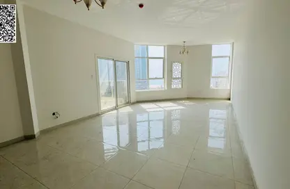 شقة - 2 غرف نوم - 3 حمامات للايجار في مساكن كورنيش عجمان - طريق كورنيش عجمان - عجمان