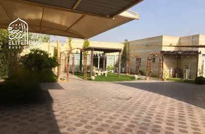 Villa - 6 Bedrooms - 6 Bathrooms for sale in Al Khezamia - Mughaidir - Sharjah