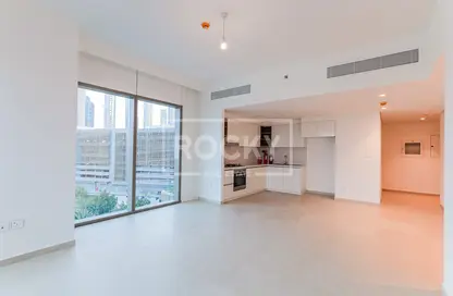 Empty Room image for: Apartment - 2 Bedrooms - 2 Bathrooms for sale in Downtown Views II Tower 3 - Downtown Views II - Downtown Dubai - Dubai, Image 1