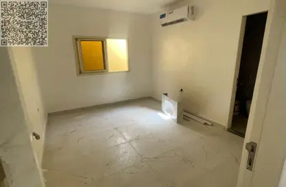 Penthouse - 2 Bedrooms - 1 Bathroom for rent in Al Mowaihat 2 - Al Mowaihat - Ajman