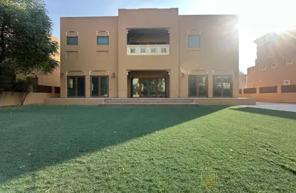 فيلا - 3 غرف نوم - 4 حمامات للايجار في فيلات طراز دبي - القرية الشمالية - الفرجان - دبي