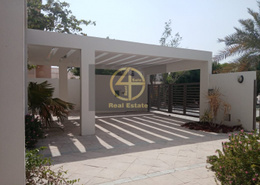 Brand New ! Master Bedrooms/ 2 Gardens !