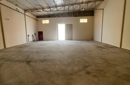 Warehouse - Studio - 1 Bathroom for rent in Umm Al Thuoob - Umm Al Quwain