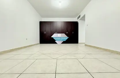 Apartment - 2 Bedrooms - 2 Bathrooms for rent in Hamdan Street - Abu Dhabi