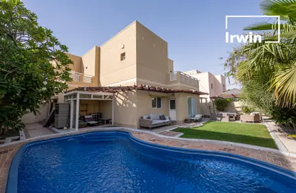 Villa - 4 Bedrooms - 5 Bathrooms for rent in Meadows 7 - Meadows - Dubai