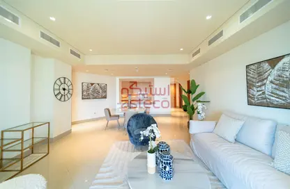 Living Room image for: Apartment - 2 Bedrooms - 3 Bathrooms for rent in Eastern Mangroves Promenade - Eastern Road - Abu Dhabi, Image 1