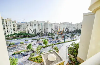 Apartment - 2 Bedrooms - 3 Bathrooms for rent in Al Sultana - Shoreline Apartments - Palm Jumeirah - Dubai