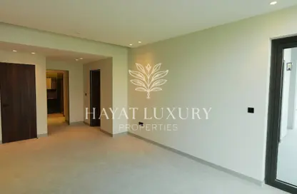 Apartment - 1 Bedroom - 2 Bathrooms for rent in Oasis 1 - Jumeirah Garden City - Al Satwa - Dubai