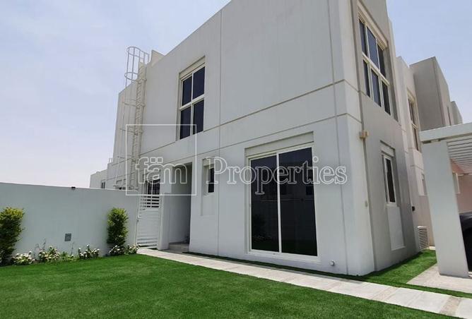 Townhouse - 4 Bedrooms - 5 Bathrooms for rent in Arabella Townhouses 3 - Arabella Townhouses - Mudon - Dubai