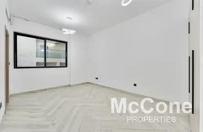 Apartment - 2 Bedrooms - 3 Bathrooms for sale in Empire Residence - Jumeirah Village Circle - Dubai