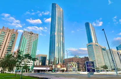 Apartment - 3 Bedrooms - 5 Bathrooms for rent in Golden Falcon Tower - Hamdan Street - Abu Dhabi