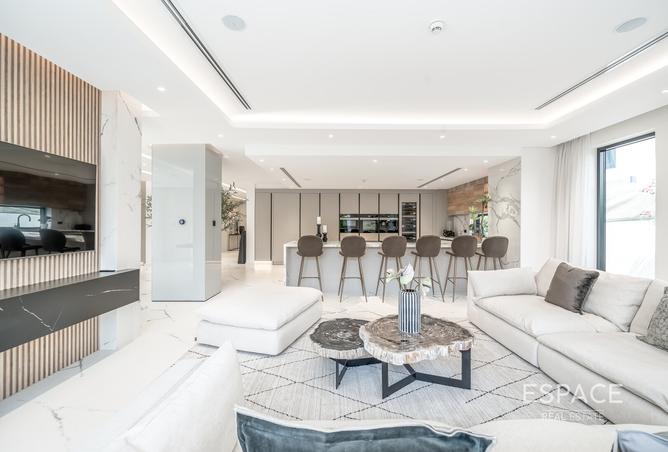 15220482 - Property Image 2